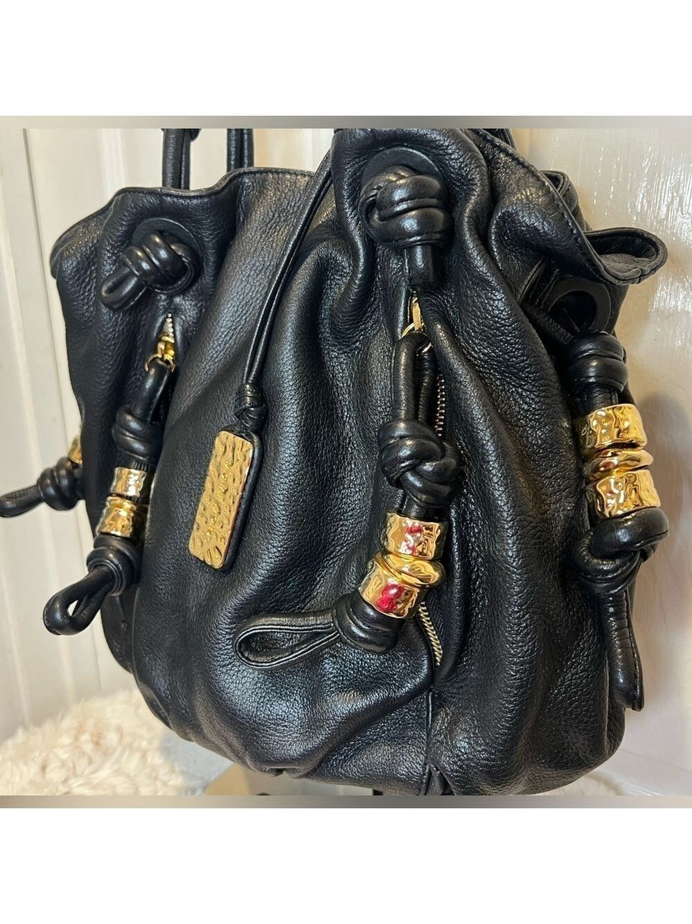 MICHAEL KORS ROSLYN LEATHER SHOULDER BAG IN BLACK THE ROSLYN - Picture 5 of 15